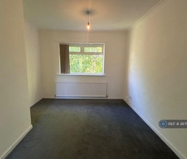 2 bedroom semi-detached house to rent - Photo 4