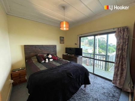 Spacious home in Mornington - Photo 3