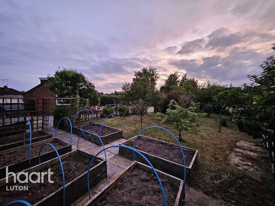 4 bedroom detached bungalow to rent - Photo 1