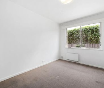 Unit 16/56 Nicholson Street, Essendon. - Photo 2