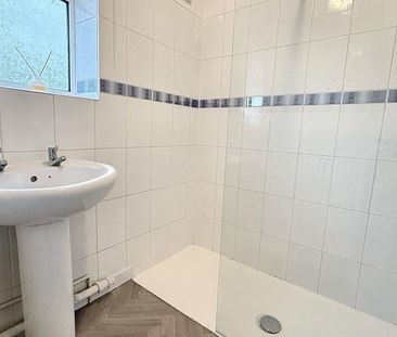 3 bedroom semi-detached house to rent - Photo 6