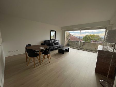 Location Appartement 2 pièces 57m² - Photo 3