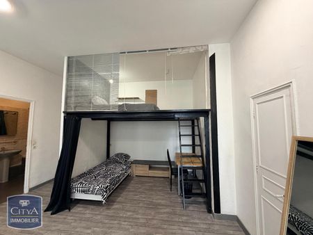 Location Appartement 1 pièce 45m² MARSEILLE 8ème - Photo 4