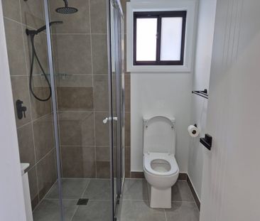 Brand New 5-Bedroom Home for Rent – Cobbitty, NSW - Photo 3