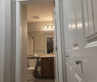 2 Bed/1 Bath Condo in Cloverdale Surrey - Photo 4