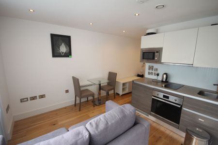 Station Road, Trident House, UB3 - Photo 4