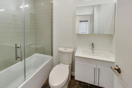 For Lease - 846 Carlaw Avenue Unit# Main, Toronto, Ontario - Photo 3