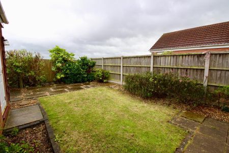 3 Bedroom Semi-Detached To Rent - Photo 2