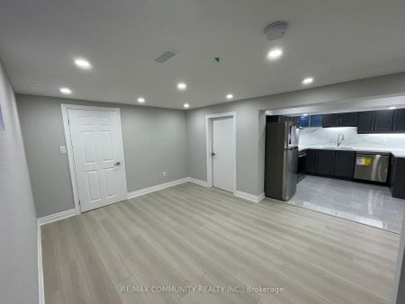 Property For Lease | E9282994 - Photo 2