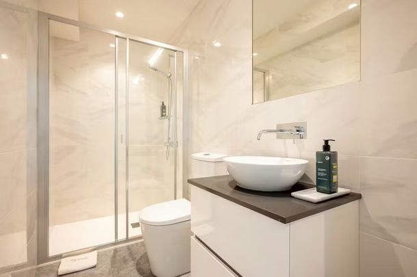 Rua Snu Abecassis, Lisbon, Lisbon 1750-062 - Photo 1