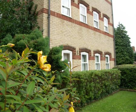 Flat 16, Bridge Street, Thrapston, Kettering - Photo 5