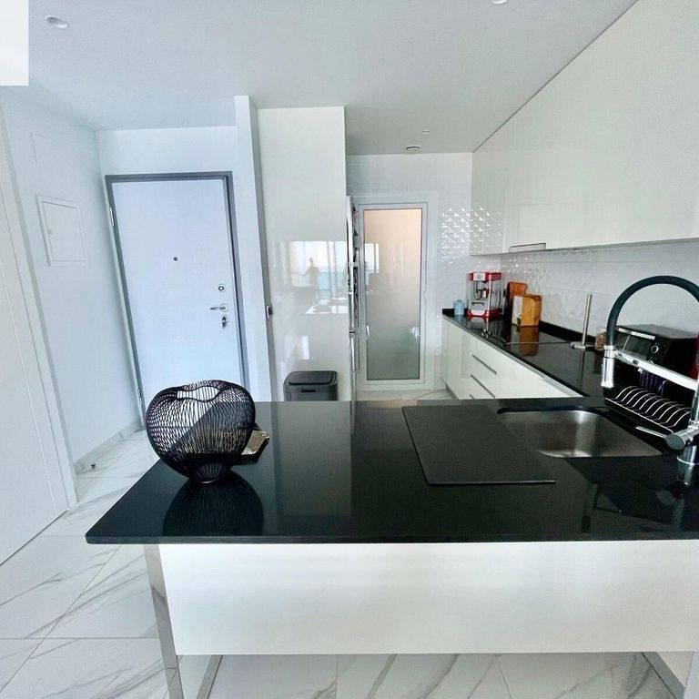 2 room luxury Apartment for rent in Benidorm, Valencia - Photo 1