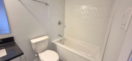 For Lease - 401 Glenroy Gilbert Drive Unit# 3, Barrhaven, Ontario - Photo 5