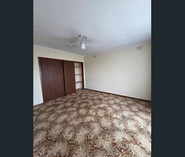 WELL MAINTAINED FAMILY HOME - Photo 6