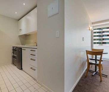 2 Bedroom apartment- fully furnished inside Hotel - Photo 1