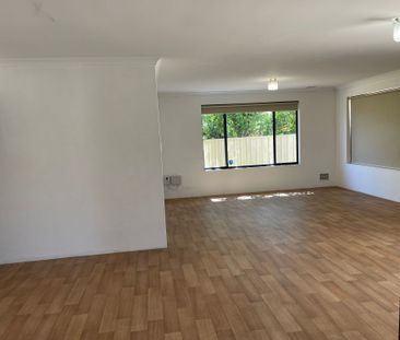 Modern 3 Bedroom Home In Wonthella - Photo 4