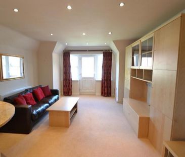 2 Bedroom Apartment To Let - Photo 4