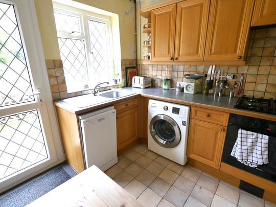 1 bedroom in a house share to rent - Photo 1