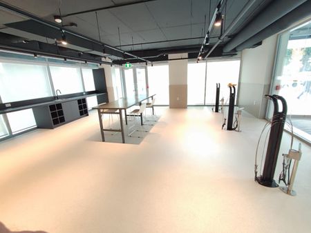 Century City. Brand New Two Bed/Two Bath Condo in the Heart of Surrey City Centre - Photo 2