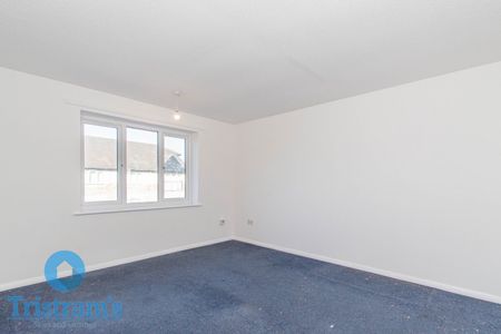 2 bed Apartment for Rent - Photo 2