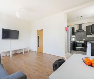 5 bedroom flat to rent - Photo 6