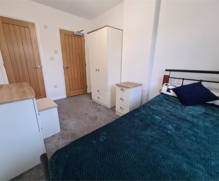 Room 4, 68 Garden Walk, Cambridge - Photo 5