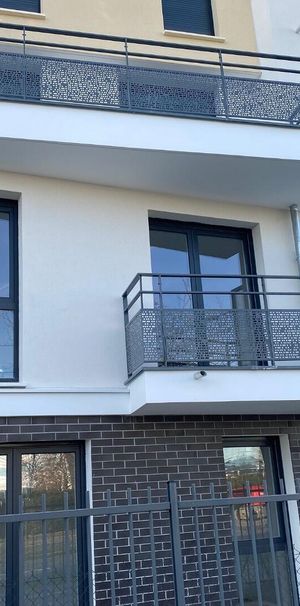 location Appartement T1 DE 26.9m² À ELANCOURT - Photo 1