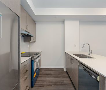 For Lease - 150 Honeycrisp Crescent Unit# TH 263, Vaughan, Ontario - Photo 3