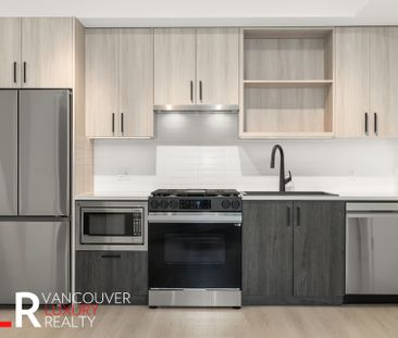 Condo in Port Moody, British Columbia - Photo 3