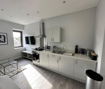 Studio to rent - Photo 5