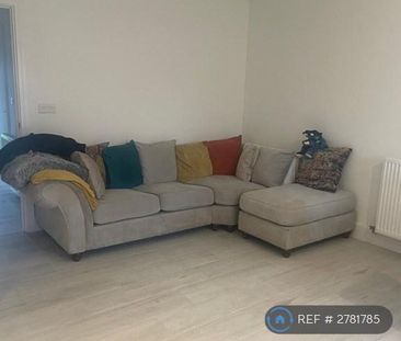 1 bedroom in a house share to rent - Photo 3