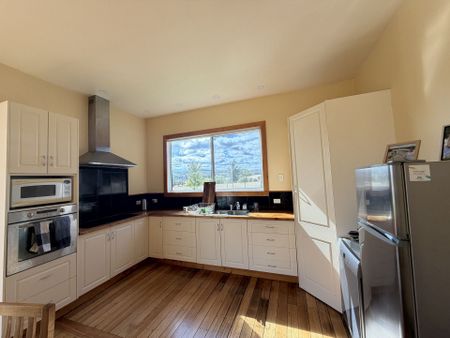 Enjoy the experience, Living Here - Photo 5