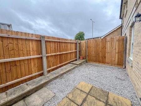 3 bedroom semi-detached house to rent - Photo 4