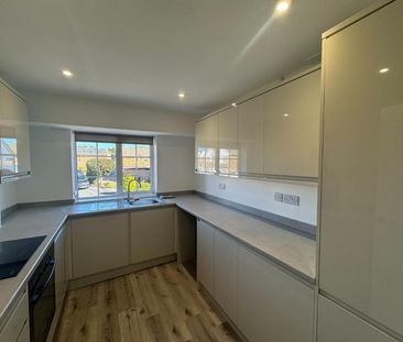 2 bedroom Flat To Let - Photo 6