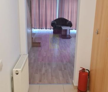 Zona UMF, casa de inchiriat cu curte - Fotografie 6
