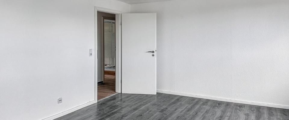 Neue Böden + renoviert - 3-Zimmer DG-Wohnung Krefeld - Foto 1