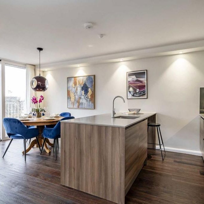 3 bedroom flat to rent - Photo 1