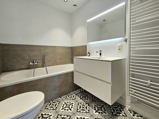 Appartement te huur - Photo 1