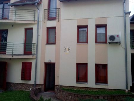 Kiadó lakás - Pécs - Fotó 5