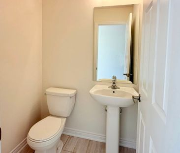 For Lease - 2857 WHITES Road, Pickering, Ontario - Photo 6