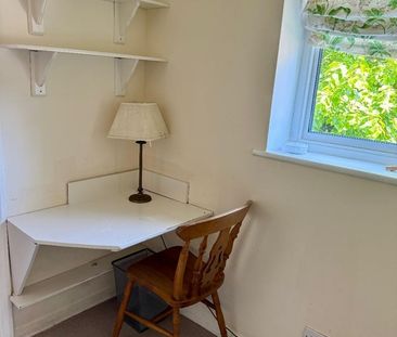 2 Bed Semi-Detached House, London, SW20 - Photo 5