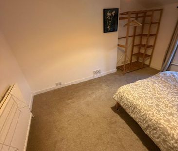 2 bedroom house share to rent - Photo 1