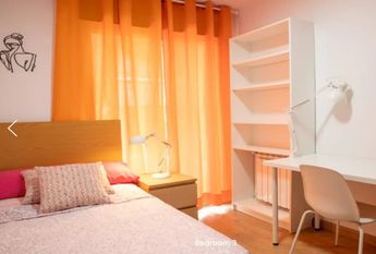 Calle del Jilguero, Madrid, Community of Madrid 28025