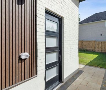 For Lease - 31 Kennedy Street, Aurora, Ontario - Photo 1