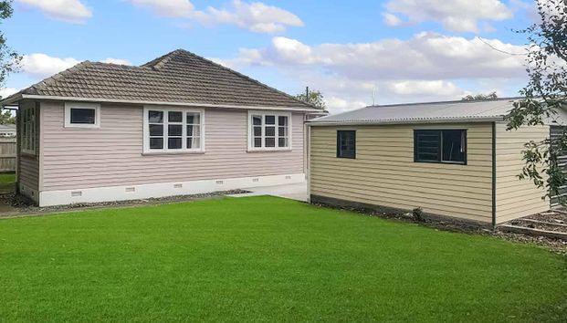 SHANNON - 3 BEDROOMS - Photo 1