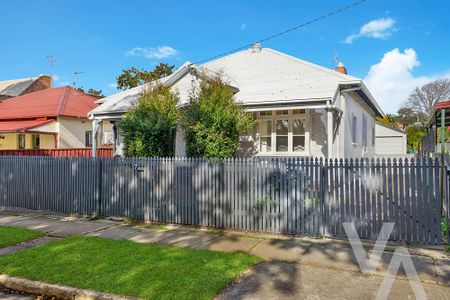 7 Young Street, Georgetown NSW 2298 - House For Rent | Domain - Photo 2