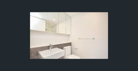 Stylish Apartment Living in the Heart of Brunswick - Photo 4