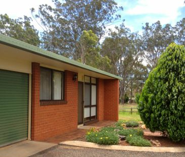 2 bed unit close to town - NO PETS ALLOWED - Photo 6
