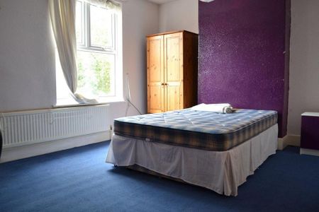 4 bedroom house to rent - Photo 2