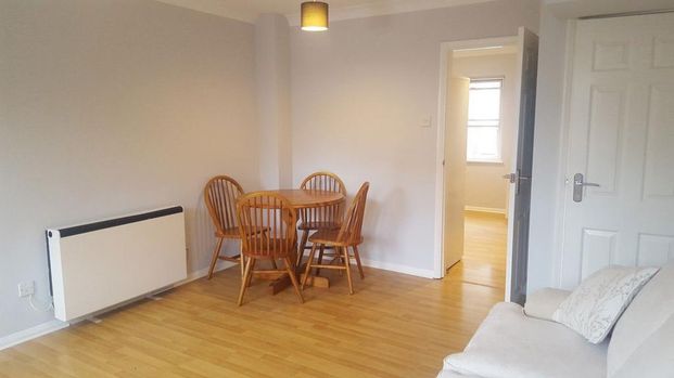 2 bedroom cottage to rent - Photo 1